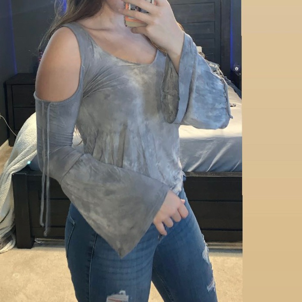 Grey and White Tie Dye Soft and Sexy Flare Sleeve